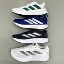 아디다스 런닝화 이미지