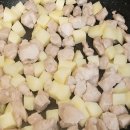 남녀노소 좋아하는 &#39;감자 목살 덮밥&#39; 레시피 이미지