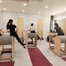 자세교정 필라테스 이미지