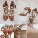 늘씬하게 잘빠진 ZARA 자라 스터드 스트랩 샌들 or 펌프스 ♥ 이미지