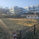 윤흥신장군동상 앞 이미지