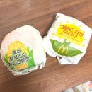 GS동충주IC | 맥도날드 맥모닝 신메뉴 - 충주 찰옥수수 치즈 크로켓 머핀 vs 그릴드 치킨 모닝버거 솔직리뷰
