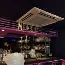 미드나잇타운 | [연남] 싱몰, 아메리칸, 브랜디까지 350종 위스키가 있는 연남동 위스키바 '미드나잇라운지'