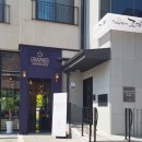 카페앤갤러리그라퍼
