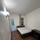 Downtown toronto private bedroom bathroom 이미지