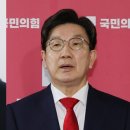 가운데 이미지