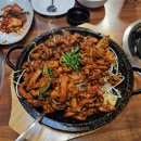 영천닭칼국수 | (영천) 비 오는 날 1시간넘게 웨이팅하고 맛 볼 수 있는 <영천 새우칼국수> 닭불고기 맛집 후기 🍲