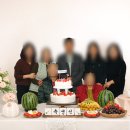 사진과포토샵 | 포토샵의뢰 - 액자용 가족사진 포토샵 작업 후기, 배경 합성, 상차림 합성, 인물 색 보정