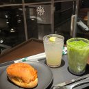 의암호가든 | 「춘천」 삼천동 카페 “스타벅스 의암호R점” 호수 뷰, 대형 카페, 데이트 코스 추천, 주차정보 포함...