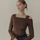 솔리드디자인 | 제로스트릿 오프숄더 스웨터로 세련된 봄 룩 완성하기! 5컬러 솔리드 언발란스 디자인 후기