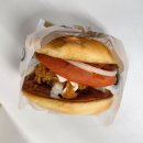 부산강서우체국 1층 | 프랭크버거 정호영 에디션] 내돈내산 시식 후기 (치폴레치킨버거, 오꼬노미쉬림프버거, 프랭크치킨버거)