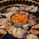 브로콜리, 시금치 다 눌렀다. 삼겹살이랑 곁들이면 체내 노폐물 배출 돕는 1등 채소 이미지