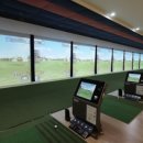 스윙골프아카데미 연습장 이미지