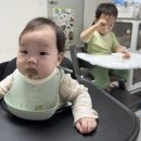 작은 두 볼을 감싸안고