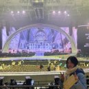 기념 콘서트 : LIMITED EDITION | KSPO DOME 2층 35구역 17열 13번 시야 · 막콘 후기 · MD(후드티) 구입