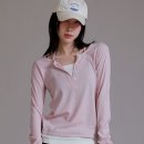 더모스트핏 | 라이크더모스트 반팔 추가 넥포인트 버튼 레이어드 티셔츠 핑크로 화사해진 데일리룩