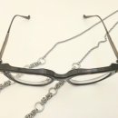 스퀘어 안경 이미지