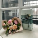 파리바게뜨일원역점 | 파리바게뜨 곰곰이 너만 생각해 소호앤노호 꽃다발 선물포장
