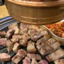 진안 흑돼지농장 이미지