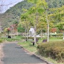 수변공원 정자옆 이미지