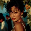 웨딩드레스 행사장에서 모델 스켓치 이미지입니다 이미지