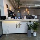 헤어숍 앞 횡단보도 이미지