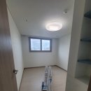 조례대광로제비앙경로당 | 순천시스템행거 조례동 대광로제비앙 붙박이장 있는 방에 11자형 드레스룸