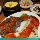 신한은행 횡단보도 앞 이미지