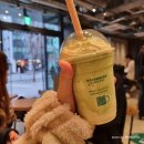 2023-0038 | [일본 후쿠오카 여행] Day 1) 하카타역 &#39;모츠나베 쇼라쿠&#39; &amp; 하카타역 크리스마스 마켓 일루미네이션