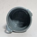★★★ 南宋 官窯 天靑釉 建炎元年(南宋 高宗 1127년) 魚鱗紋 三足鼎 高13.2 口10.6 底9.8 이미지