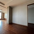 여수울로 | [여수동 연꽃마을 4단지 45평형] 칙칙한 주방의 화사한 변신, 싱크대 필름과 상판 교체 후기