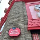 명동볼거리 헬로키티 애플카페 주말 웨이팅 굿즈샵 쇼핑추천리스트