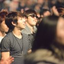스탠딩 이미지