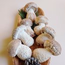 7월7일.송화고버섯,자두,복숭아,살구,레몬,생망고스틴,허니듀메론,생블루베리,못난이성주참외,밤호박,해남고구마(꿀.호박),산양산삼 이미지