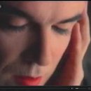 David Byrne - She's Mad 이미지
