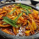 마을회관 옆 창고 앞 이미지