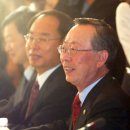 &#34;유로 2004 반폭력 홍보 대사&#34; 이미지