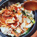 사리나무꽃이피는집 이미지