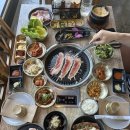 이조뼈다귀감자탕 | 골드코스트감자탕 글로벌 입맛 잡은 돼지뼈다귀 해장국