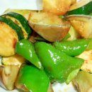 고추와 애호박 “이렇게” 요리하세요, 기름 없이 건강한 반찬 완성됩니다. 이미지