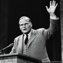 【디트리히 본회퍼 Dietrich Bonhoeffer(1906~1945)】" 본회퍼, 교수대에서 영원한 길 위에 서다" 이미지