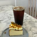 주짱 | 달달공장 : 옥수수바스크치즈케이크, 마늘크림소금빵 ㅣ 내돈내산, 속초 디저트 맛집 아쉬웠던 후기