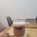 아띠랑허브랑