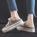 하얀운동화 이미지