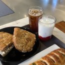 카페 거너실 이미지