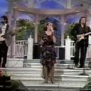 Crystal Gayle in Roy Clarck Show 이미지