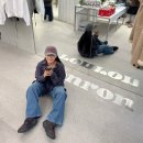 방배로42길 31-12 | RONRON 론론 한남 플래그십 스토어에서 25FW 아우터, 셔츠, 청바지 입어보기 🖤 한남동 데이트 여기로