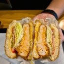 맘스터치 삼양사거리점 | 맘스터치 신메뉴 와우 스모크 디럭스 버거 화이트갈릭...나을까 가격 칼로리 영양성분 내돈내산 후기