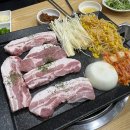 돈돼지백반 이미지
