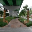 고가도로 밑 이미지